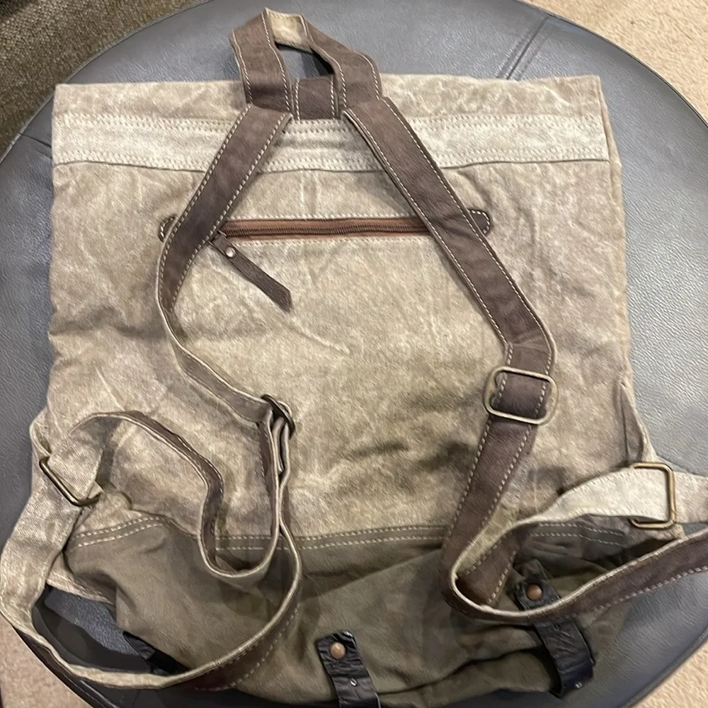 NWT Vintage Canvas Backpack - Tan and Brown Olay
